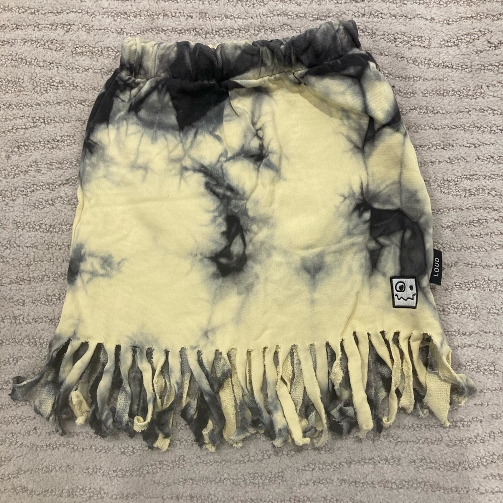LOUD Girl Black/yellow Skirt size 3